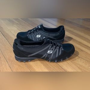 NWB!! SKECHERS Active Black Dream Come True Sneakers Sz 9.5